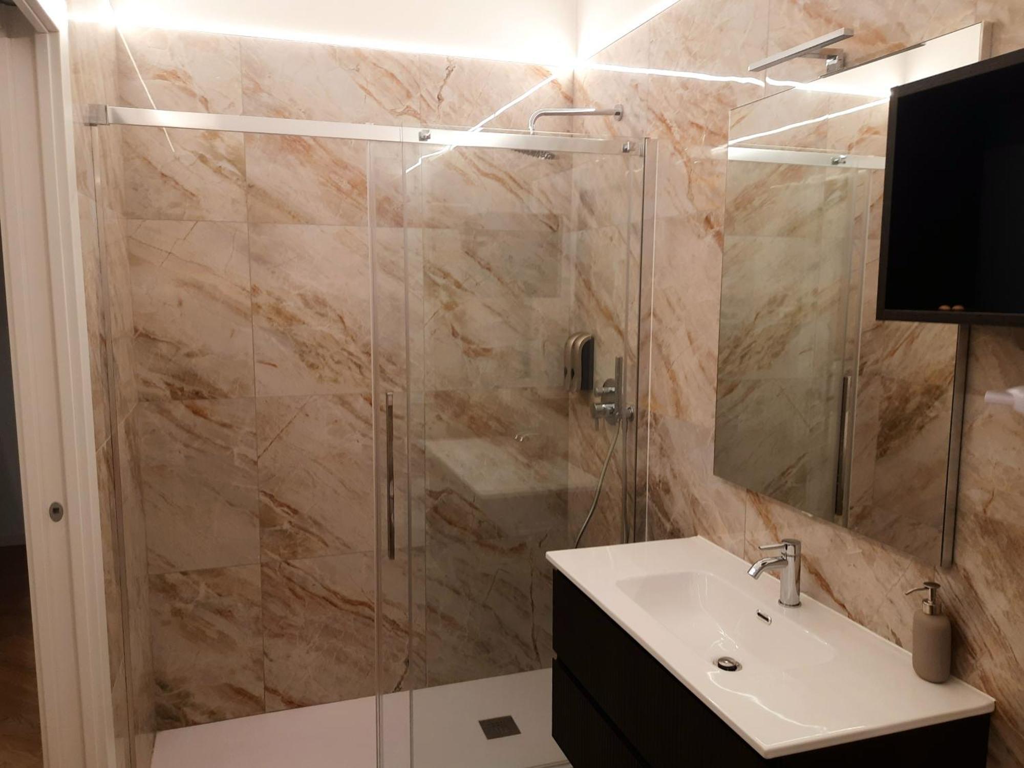 Mako Suites - Centro E Stazione Monza Habitación foto